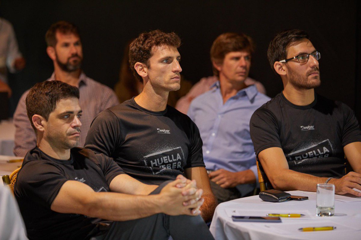 👏 En un proyecto solidario, ocho deportistas lograron recaudar casi $1.400.000 para remodelar lugares con muchas necesidades goo.gl/jrC1Nc