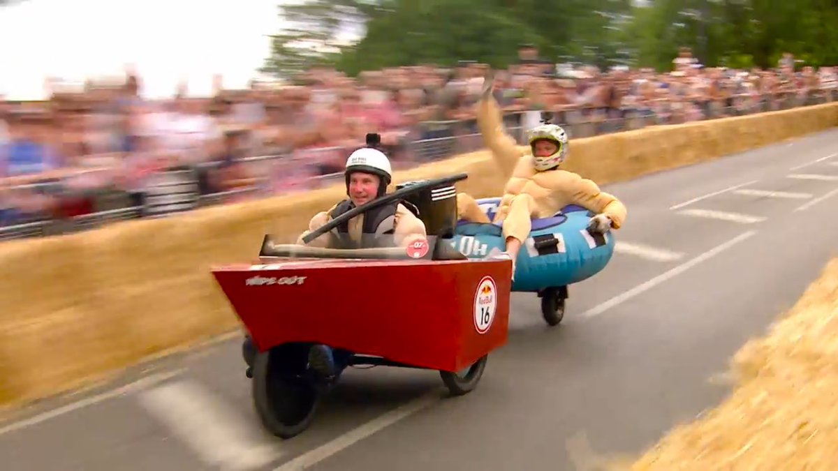 team_wipeout's tweet photo. Here’s our favourites from the 2015/2017 London Soap Box Race #redbullsoapboxrace at @Yourallypally ? Vote here https://t.co/YIHKzZhgUG… @redbulluk #redbullsoapbox #redbull #soapbox https://t.co/mNRpgLwA8D