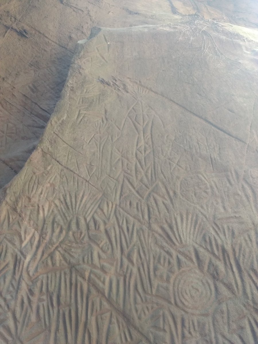gopal_srihari's tweet photo. The edakkal caves in wayanad is home to one of the oldest surviving prehistoric engravings in India. Some of these brought back memories of watching @AncientAliens. Fun times https://t.co/SmzxphTs18