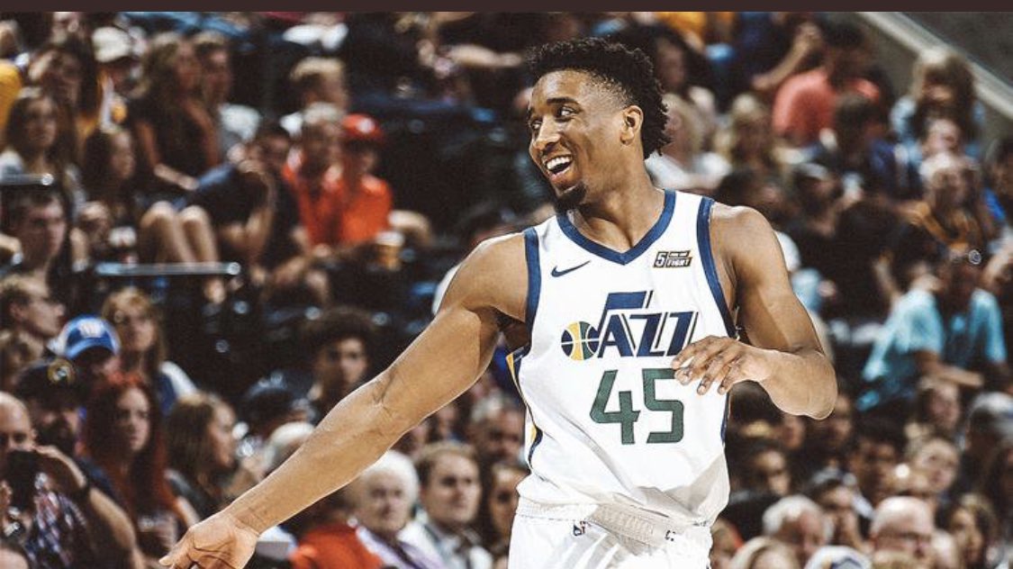 goknickstape's tweet photo. Who’s the better young player? Not based on potential, but right now 

Retweet Fox🦊 
Like Donovan Mitchell🕷 https://t.co/a9ykcV303K