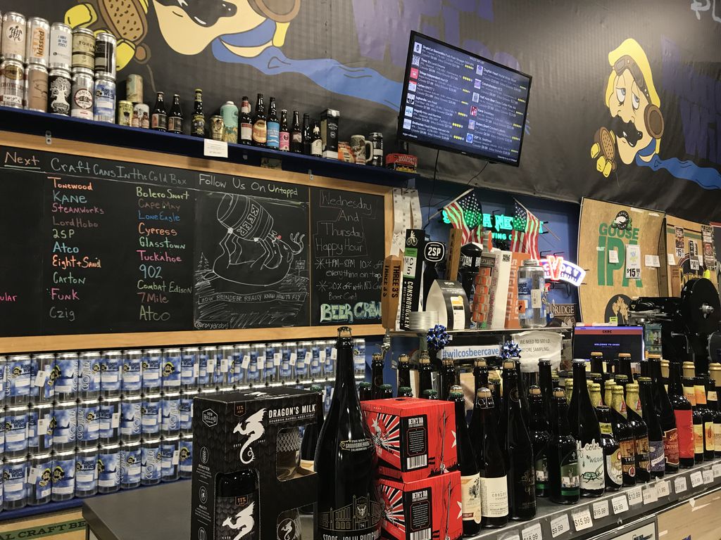 RogerWilcoPenns's tweet photo. Happy Hour is TODAY from 4pm-8PM! 10% off all Crowler/Growler fills! 20% off when you show your NJCB card! #CheersNJ #Growler #Crowler #wilcosbeercave #CraftBeer #Love #Beer #NJCB https://t.co/8PyxbV020k