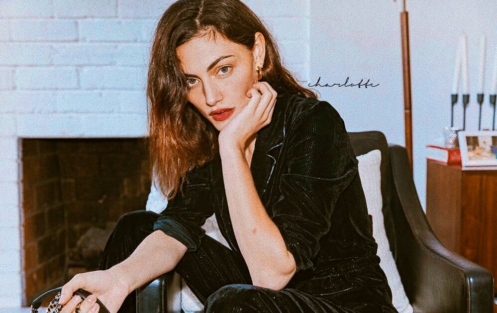 lottiegdrs's tweet photo. Every time I'm leavin' on ya, you don't make it easy, no. Wish I could be there for ya, give me a reason to go. Every time I'm walkin' out, I can hear you tellin' me to turn around. Fightin' for my trust and you won't back down even if we gotta risk it all right now. https://t.co/8qIhZGVb7g