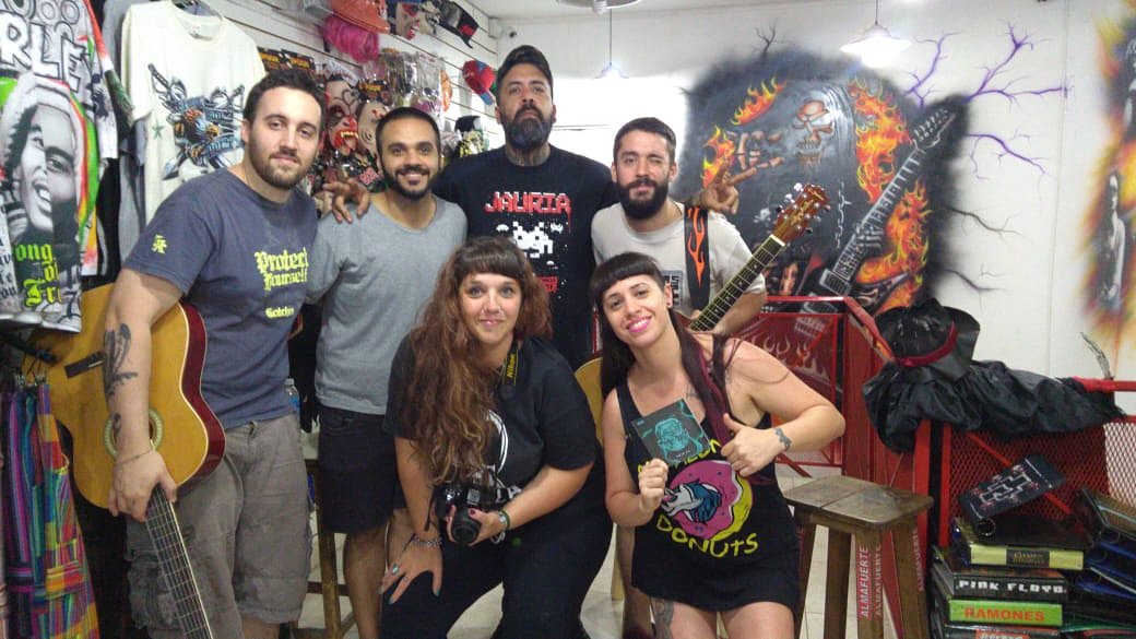 ElMiradorOK's tweet photo. Gracias al staff de #LocurasRock por recibirnos tan bien. 🤘
Pronto podrán ver la entrevista en su canal de Youtube. 📽 https://t.co/gsTx3HqIXt
