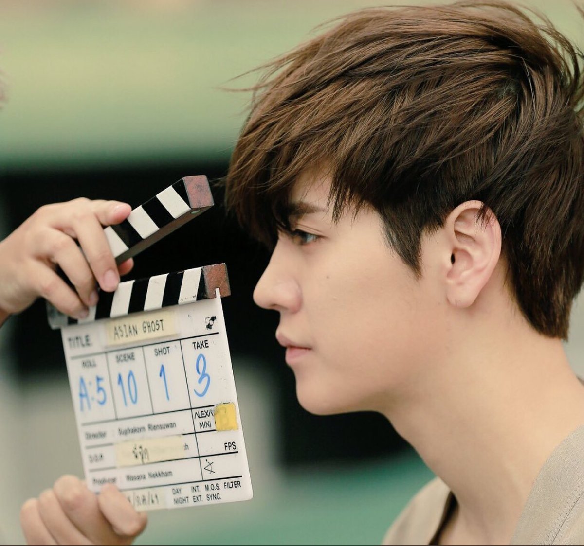 LoveNewestNuest's tweet photo. A NETFLIX MOVIE with @ChoiGoRen in 2019?! Hell yeah! I AM SO HAPPY. ♥
P.S did you know about him filming in L.A, LOVEs? I didnt know he went there to film. ㅋㅋㅋㅋ https://t.co/IGs2lCwpxo
