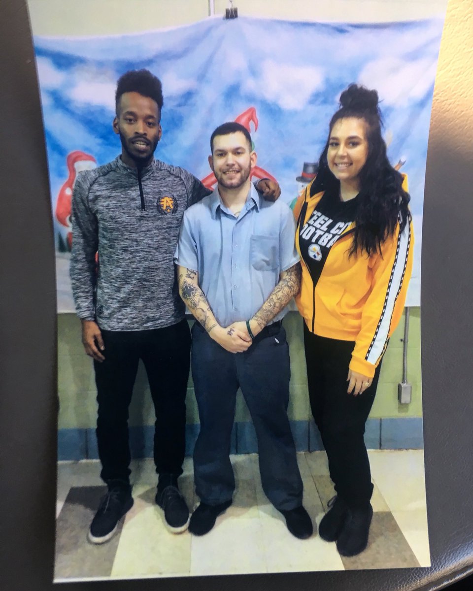 RonEPolo's tweet image. Went to see my dawg @MrAlwaysOsOs yesterday ✊🏾