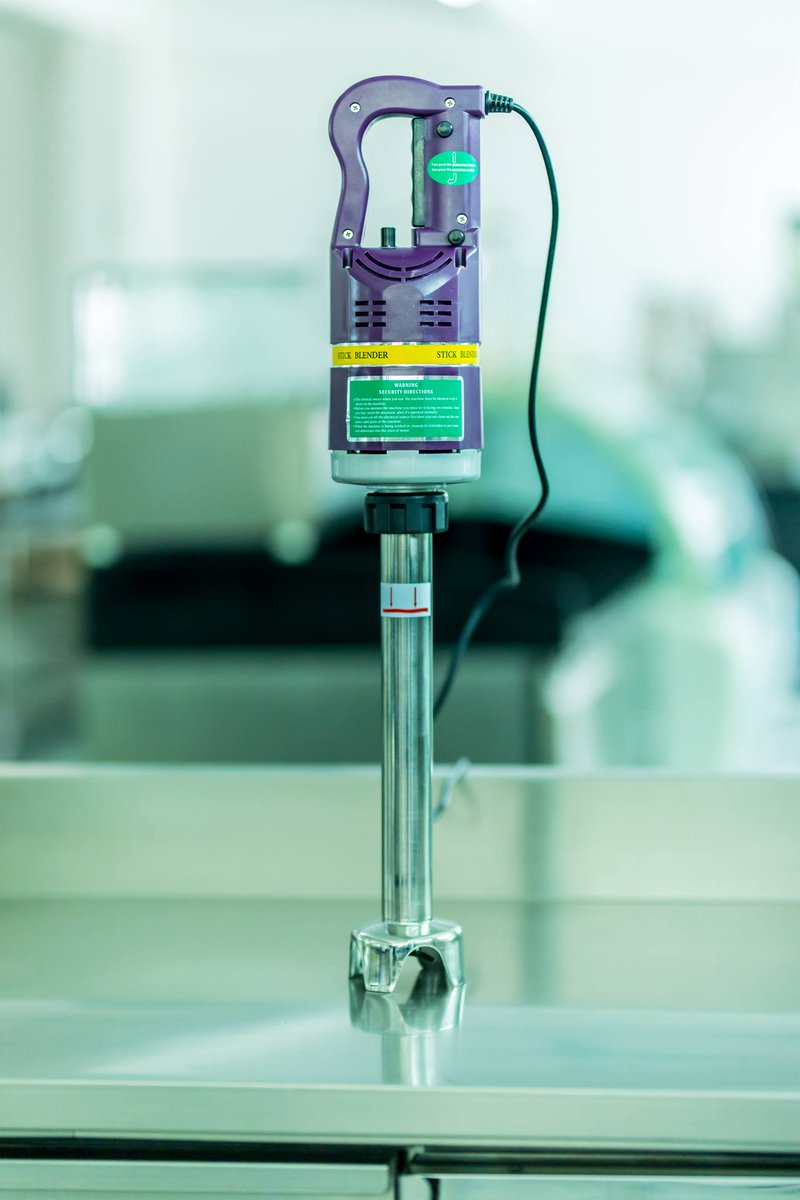 Twothousandco's tweet image. If you’re looking for a professional immersion blender for your restaurant, catering business, cafeteria, or dining hall, then you’ve come to the right place. We offer hand blender of various powers, speeds, and sizes.
#handblender #immersionvlender #stickblender #handheldblender