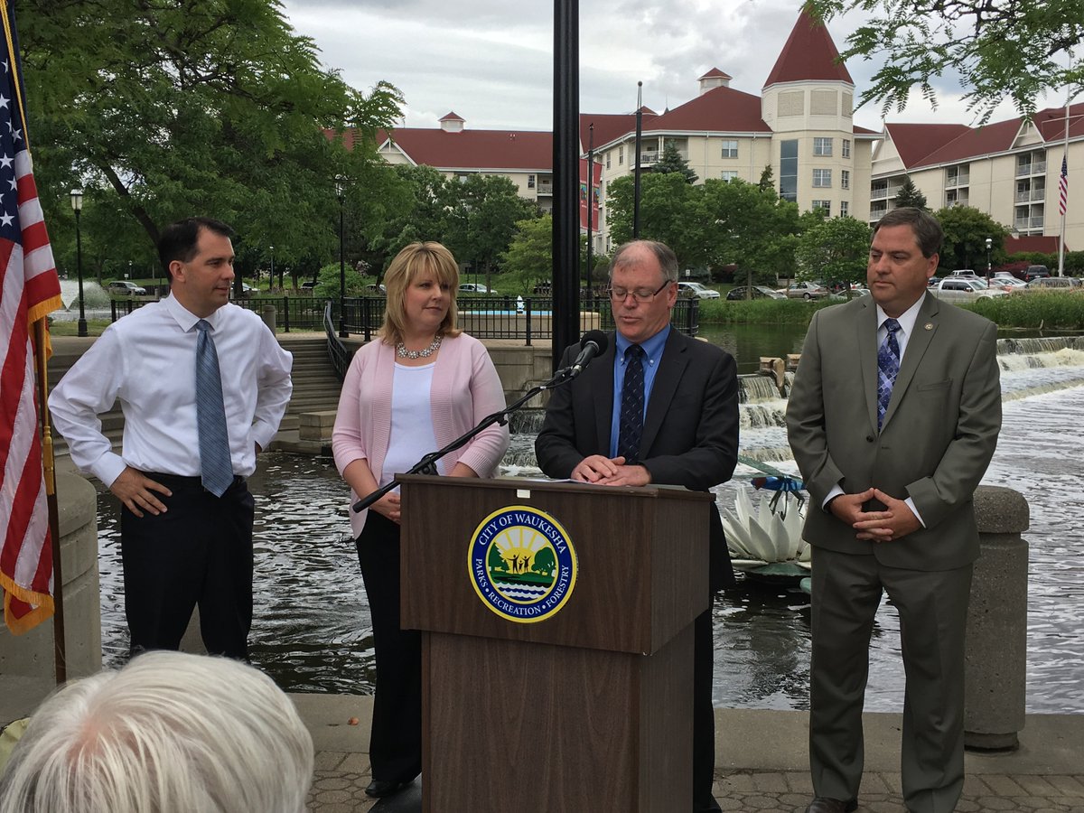 WCBizAlliance's tweet photo. #ThrowbackThursday to 2016, when we supported @CityofWaukesha in gaining approval to use Lake Michigan water, we launched #WCCenterforGrowth & we helped @WCTC fundraise to open their new, state-of-the-art Integrated #WCManufacturing Center #100yearsofbusiness #AllianceTBT #tbt https://t.co/JdnDNeHSdc