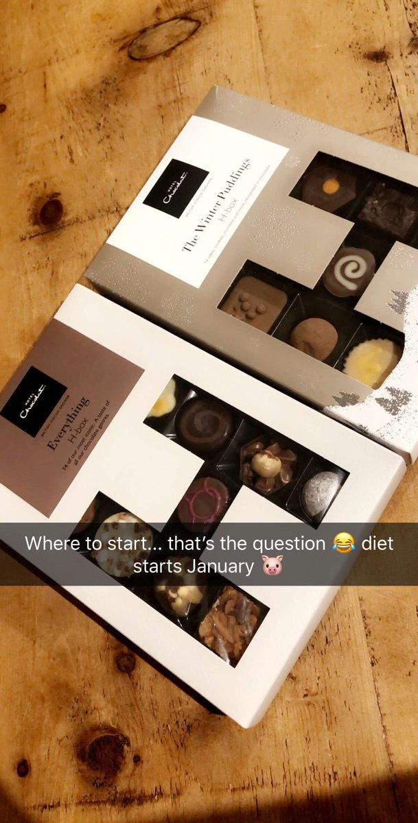 Steph_D's tweet photo. #thankyou @HotelChocolat! Don’t know where to start! 🤤🐷😋😍 https://t.co/nBNhPQ3HSH