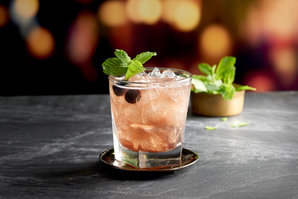 MastrosOfficial's tweet photo. A gift that never goes in the re-gifting pile. π₯πΈ
#noregifting #refreshingdrinks #aftertheholidays #afterworkdrinks #thirstythursday #drinkup #sips #sipsip https://t.co/SzJzPl0KGM