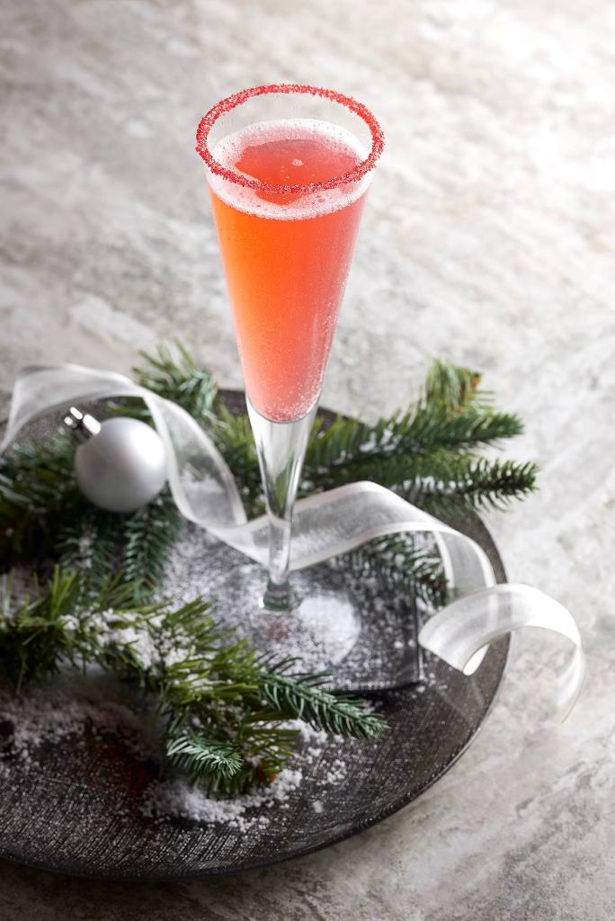 Oceanaire's tweet photo. We've got spirit, yes we do. Have you tried our exclusive Holiday Cocktail: Spirit of St. Nick? It's #santaapproved
#holidaydrinks #holidaycocktail #holidayspirit #tistheseason #holidayspirits #happyholidays #pouritup #drinkitdown #sips #mixology https://t.co/1Ht69rXYJJ