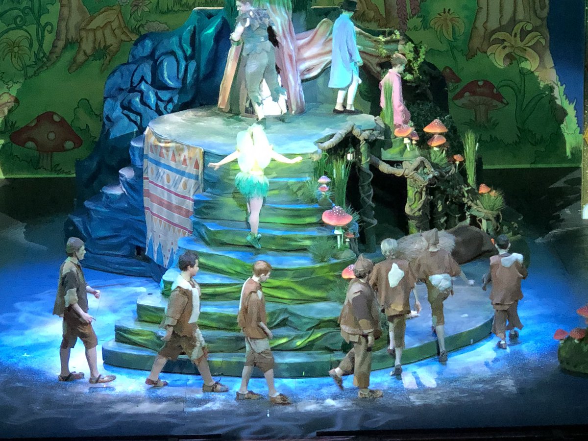 Great show tonight. Peter Pan <a href="/SheffieldLyceum/">SheffieldLyceum</a>