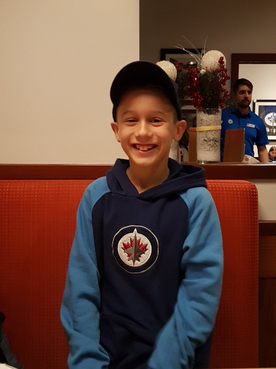 204aaron's tweet photo. If anyone is going to the jets game tonight give the junior trainer a little extra applause. #GoJetsGo https://t.co/SCmg3NlqrT