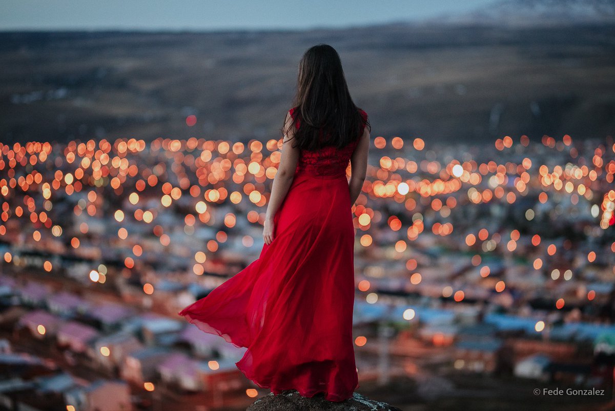 Fedegonzalez_22's tweet photo. Viendo el pueblo atardecer.. She: @pop.lu_ .. 👑 
MUA: @annygoncebat 💄
.
.
.
.
.
#rioturbio #santacruz #portrait #sunset #night #blueclock #dress #red #bokhe #patagonia #fedegonzalezfotografia #sigma #sigma85mmart #nikon #nikonargentina #nikonusa #makeup #argentina https://t.co/AzpkGWX8qC