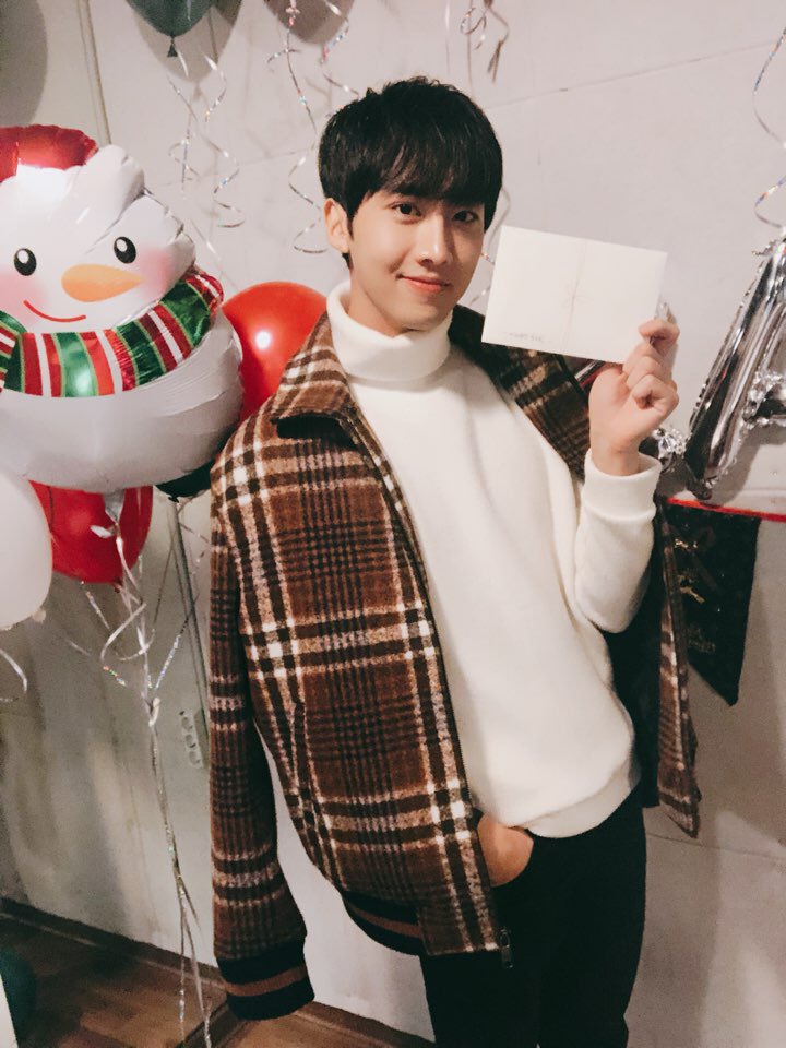 seongarchive's tweet photo. knk behind story. 101 🎄 https://t.co/NwYnozIMBl