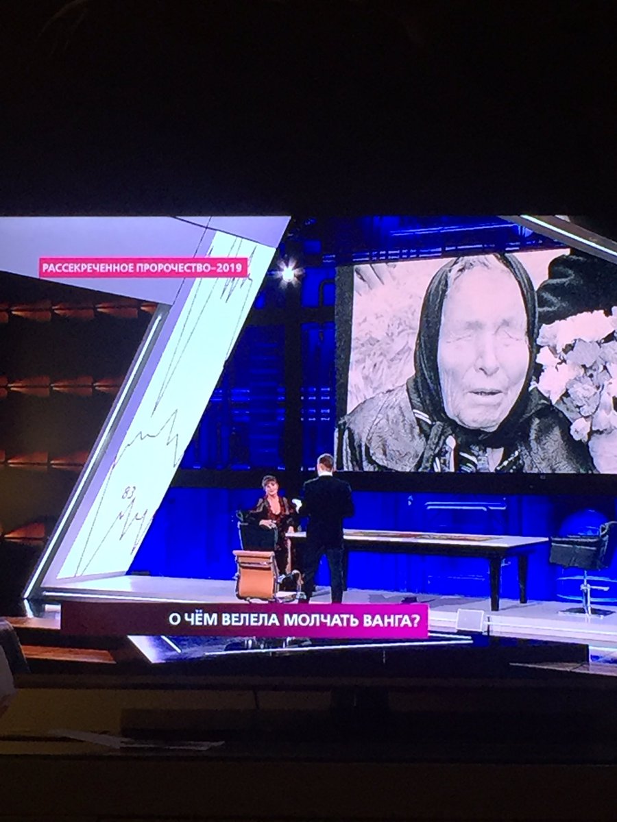 NastukChess's tweet photo. @Kirsan__ Смотрим в Питере!) https://t.co/55g6h6xgdu