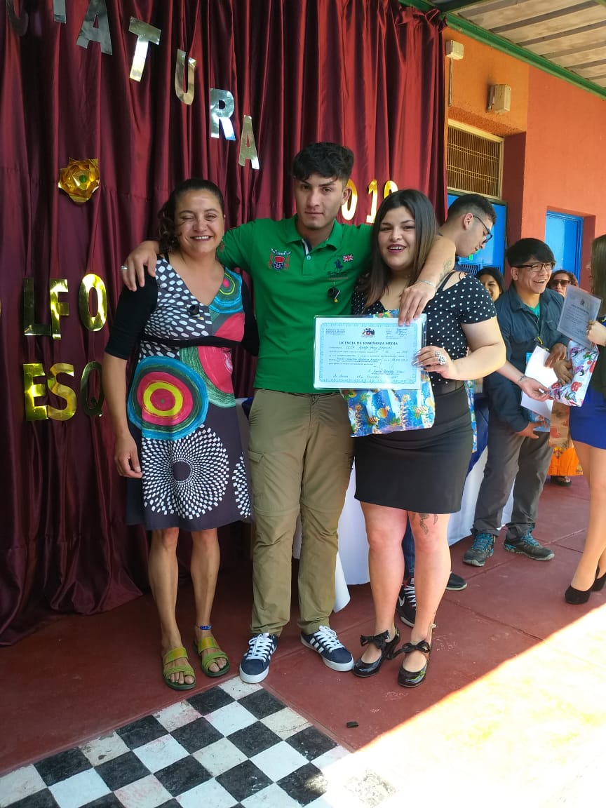 Felicitamos a los Jovenes de Justicia Juvenil de @Sename_IV que hoy se licenciaron de enseñanza media y básica