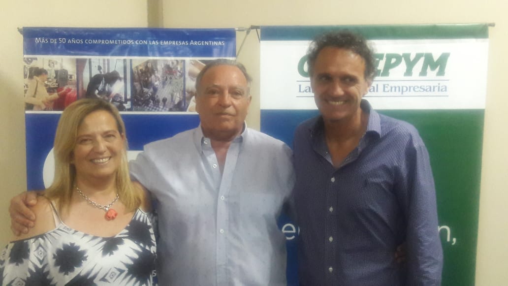 FebaOk's tweet photo. #AHORA
Brindis de fin de año en @Liga_CISM.
En representación de Camilo Alberto Kahale, pte. #FEBA, @Alemoccioli, vicepta. 4° de la entidad con el pte. de #LCISM @arevalojuanrob1 y el int. @Gkatopodis de @sanmartingob. https://t.co/d1jIpKTC9K