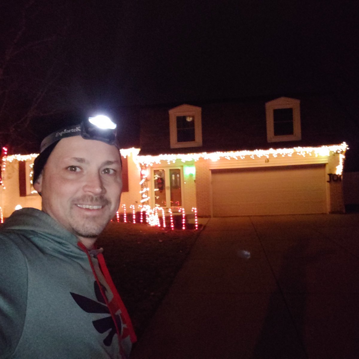 MedalChasers's tweet photo. I'm more of a 5am kind of runner so this is a rare night time run for me! Felt good though!
#medalchasers #5pmclub #SpreadSomeGood #RunChat #runners #run #nighttimerun https://t.co/RJTNphhGxR