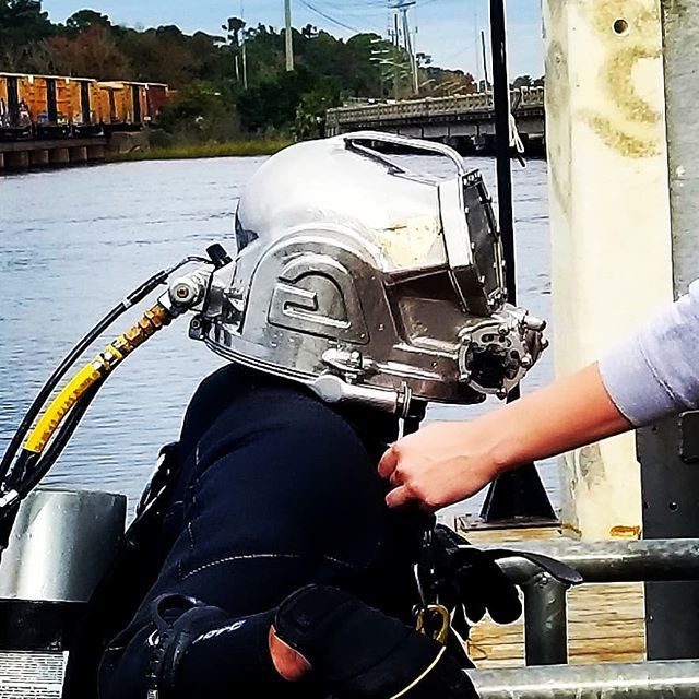 CDAtechnical's tweet photo. Do what you love and you will never work a day. #dreamjob #success #cdiver #CommercialDiver #hardhatdiving #gorski #kirbymorgan #underwaterwelder #weldlife #CDAtech #travelforwork #tradeschool #hardhatlife #hardworkpaysoffs #CommercialDiving #Jacksonvill… https://t.co/kAYWgZ8wTS https://t.co/qfik2utuUt