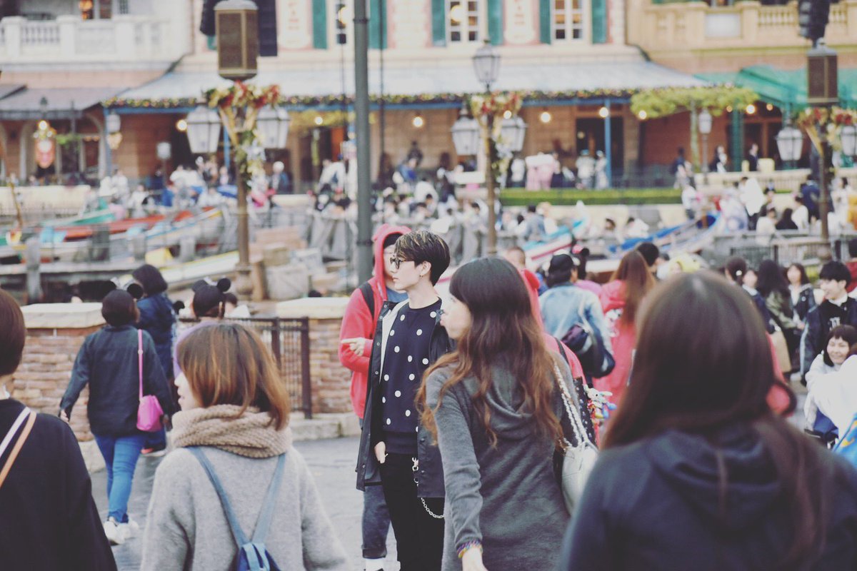 ONE_HOMEY's tweet image. 今日は #zozosuit を着て街に繰り出そうと思う。
見かけたあなたにはきっといい事があると思います。