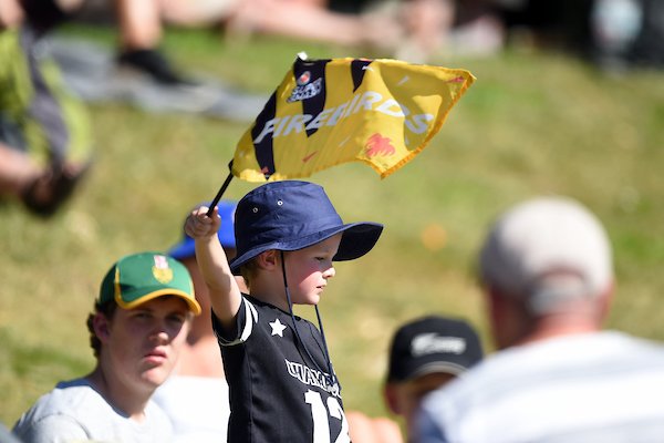 SuperSmashNZ's tweet photo. 11 needed from the last for the @wgtnfirebirds v @OtagoVolts, who's going to get there? #bksupersmash #FirebirdsvVolts #cricketnation https://t.co/YeuXVFOUvw