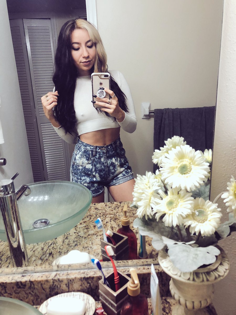 MayanneMadeira's tweet image. When Venus is your ruling planet ✨ #StellarVibes