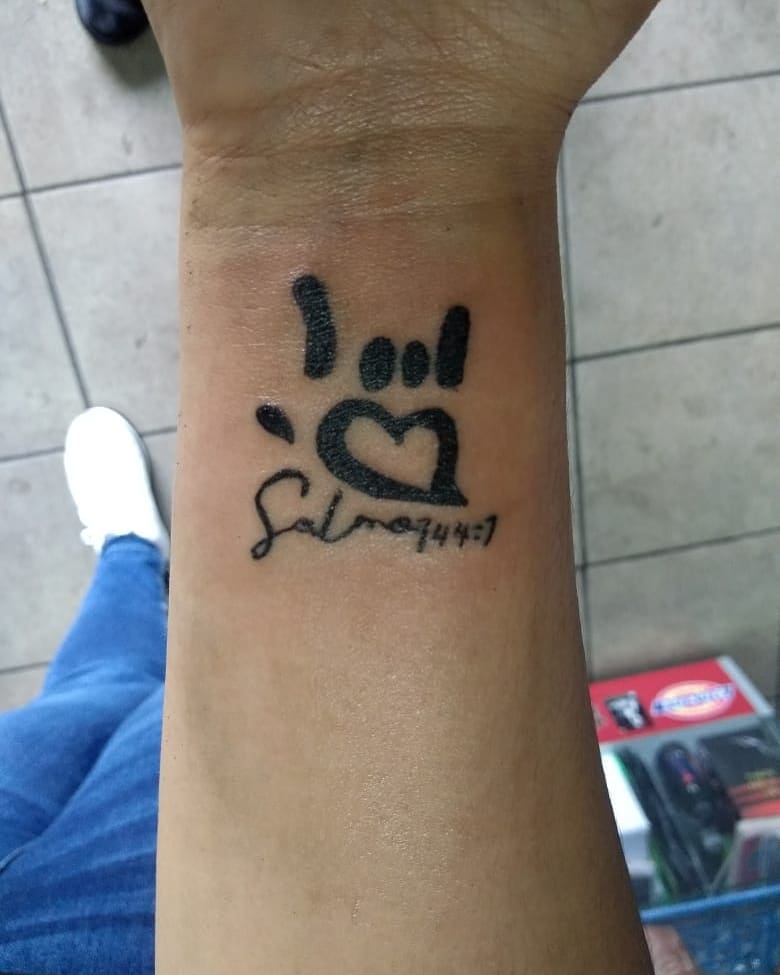 LiaCastroAg's tweet photo. Lo hice!!! ❤️ ¡Bendito seas, Señor, mi roca! Tú me entrenas para la batalla; fortaleces mis manos para el combate.
Salmos 144:1 🤟🏻 https://t.co/iWbpNEZig1