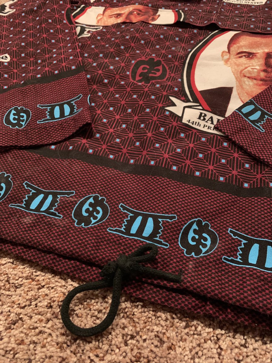 B1gDinosaur's tweet photo. Supreme Obama’s Anorak for sale - DEAD STOCK WITH TAGS - Never been worn. SS17. DM 📦 https://t.co/oz0nLua0wF