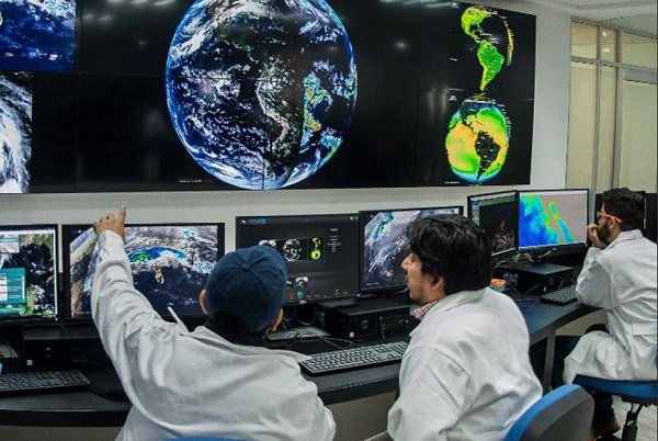 IGeografiaUNAM's tweet photo. #RecuentoUNAM2018 — Desarrolla @IGeografiaUNAM cuatro alertas tempranas para desastres > https://t.co/YN10Wrhdrc — #LoMejorDe2018 https://t.co/9LH4VyNSaA