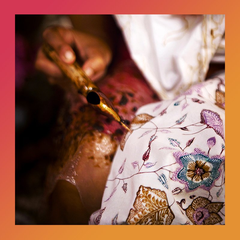 AmarisHotels's tweet image. #DestinationRecommendation for today:

Visit Cirebon and see the process of making &quot;Mega Mendung&quot; batik yourself. Don&apos;t forget to buy some souvenirs there!

#VisitCirebon #BatikMegaMendung #AmarisMoments #AmarisHotels #SantikaIndonesia