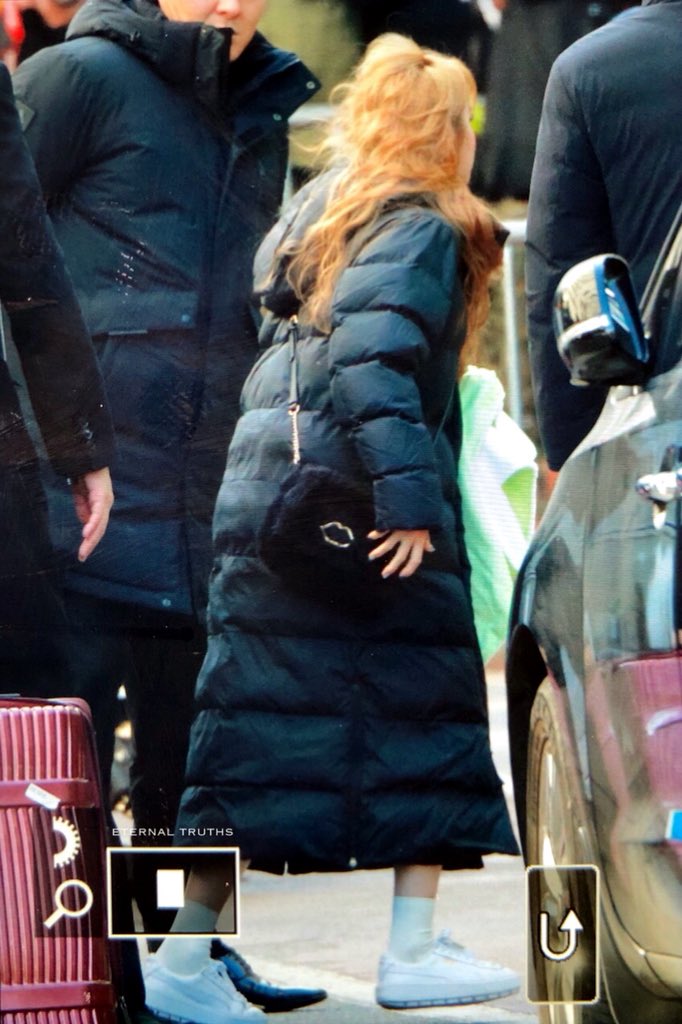 181228 가요대축제 출근

날씨가 많이 춥지...

#아이들 #여자아이들 #G_I_DLE
#우기 #송우기 #YUQI #宋雨琦