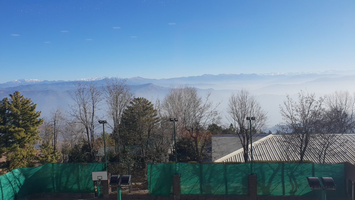 KhaOmm's tweet photo. Kashmir mountains can be seen...
#BeautifulMurree
Good Morning🌷 https://t.co/2jfbNQJ4Am