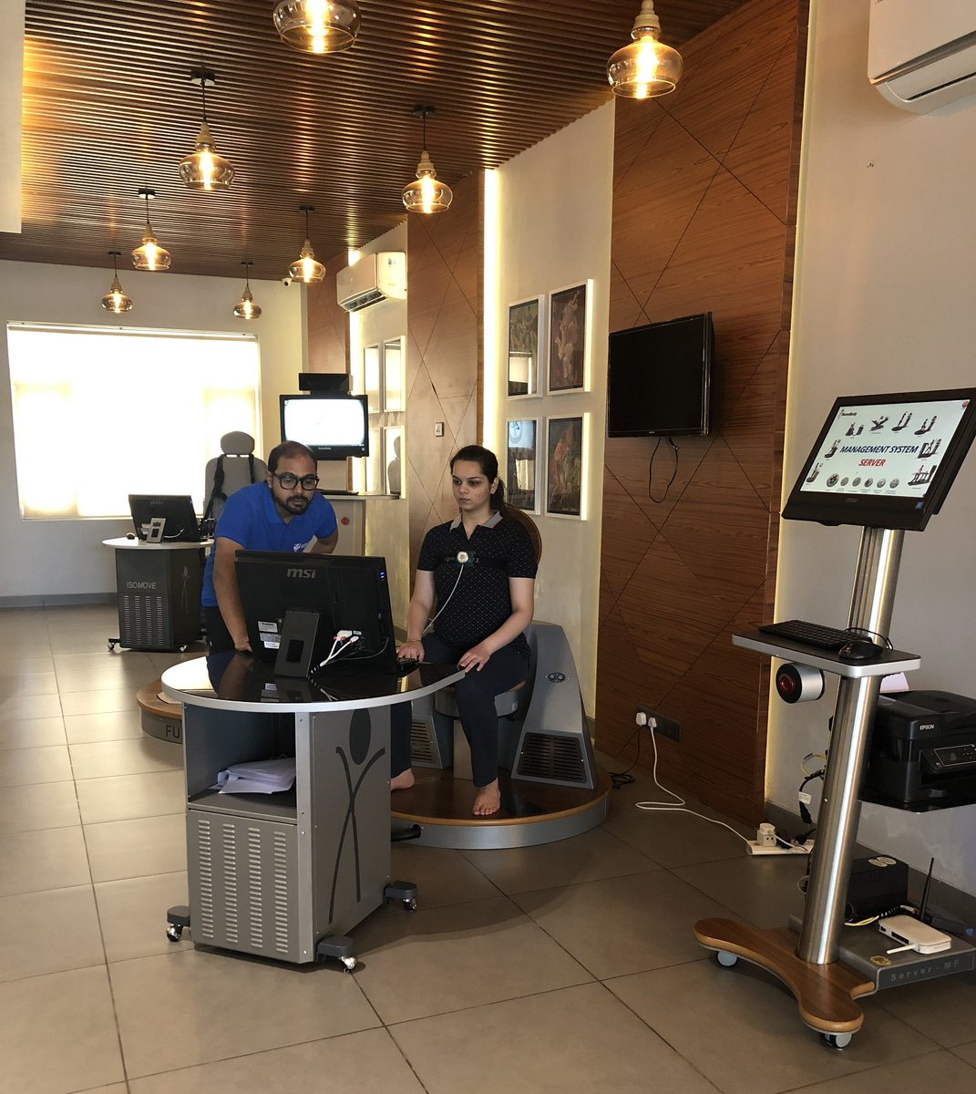 abtpindia's tweet photo. #Indian #shooter, #MalaikaGoel won silver medal in the Women's 10m #AirPistol event at Commonwealth Games 2014. She visited #ABTP #Mohali. After an assessment on @tecnobody_it #StaticProkin & #TrunkMF, she was able to identify & focus on stability & balance, improve her posture. https://t.co/IcbzeyRCRE