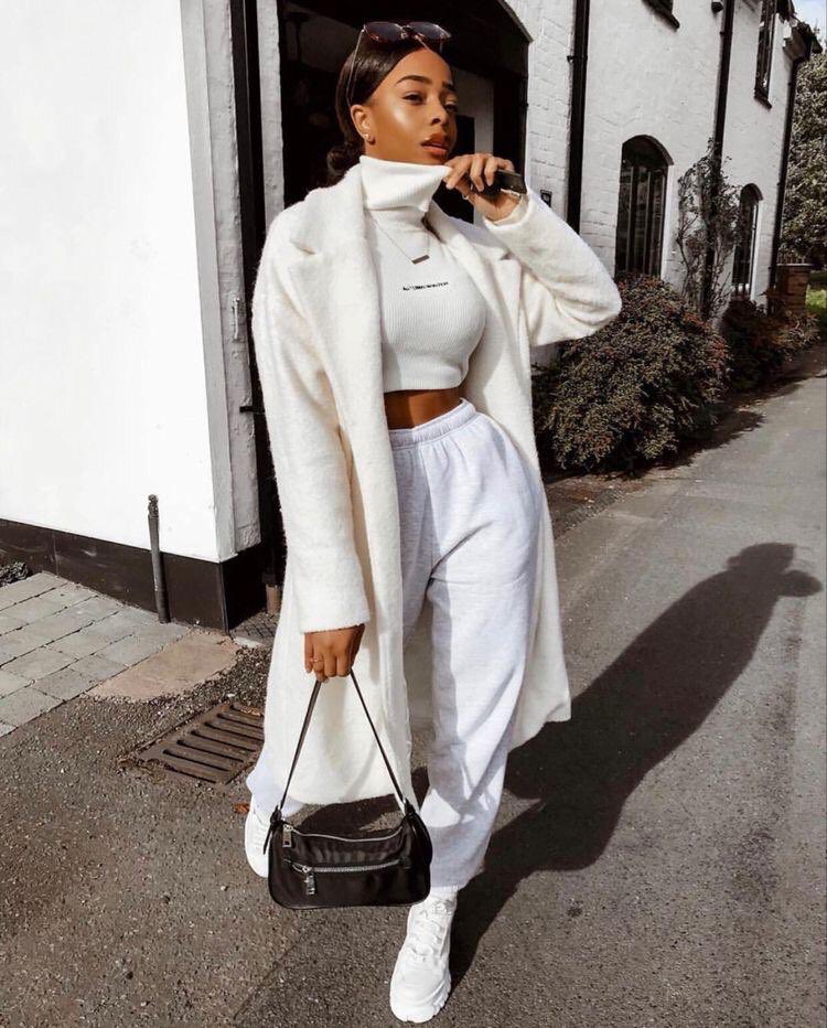 nottsndelu's tweet photo. Heh ndithi combos will be communicating at the ALL WHITE #Goodsundae NYE edition. Walala wasala! π£ Get your outfits ready and letβs have a jol βοΈ ππ―π₯
π¨ : 31 Dec Virginia Airport Hangar 8
Tickets Available: @TicketProza
Table reservations: redkeyconcepts@gmail.com https://t.co/Y7P8Q0wwiY