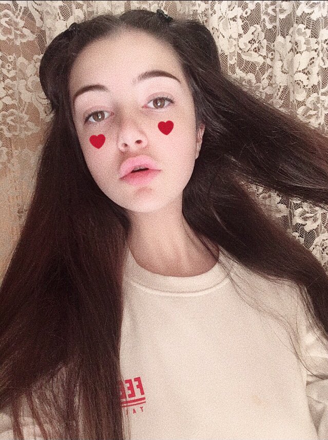 ATZZ_LUVS's tweet image. 👠🎒💃🏻❤️