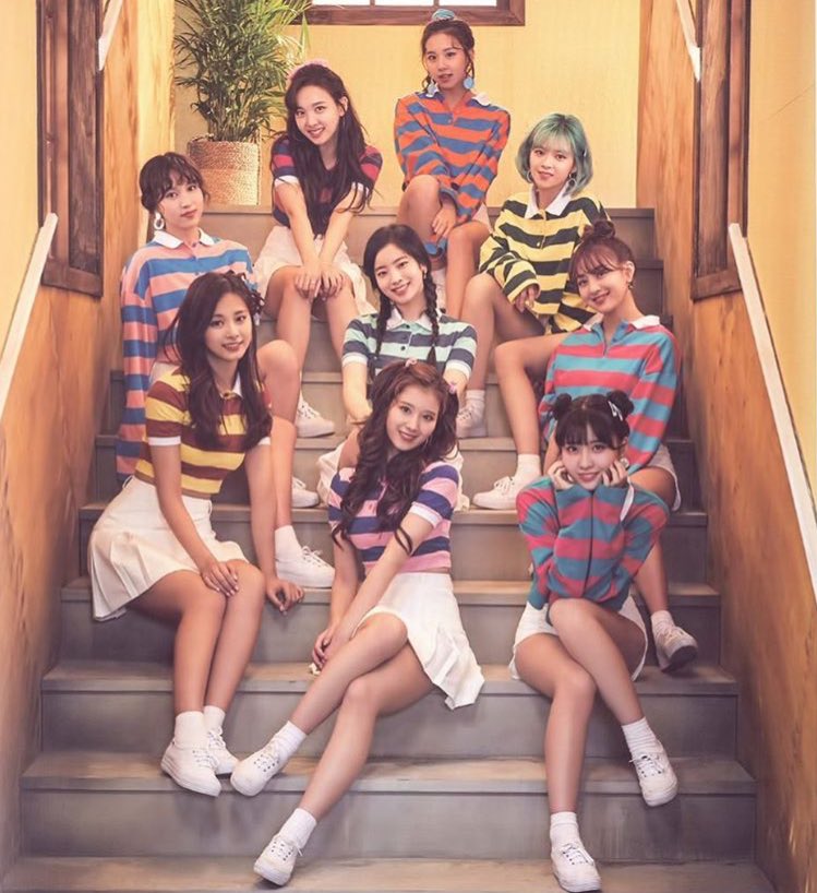 [本日19時までの値下げ］TWICE ナヨン ユニフォーム 商品一覧ページ | ONCE JAPAN OFFICIAL SHOP | 全アイテム一覧