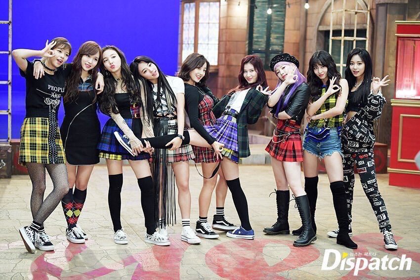 [本日19時までの値下げ］TWICE ナヨン ユニフォーム 商品一覧ページ | ONCE JAPAN OFFICIAL SHOP | 全アイテム一覧