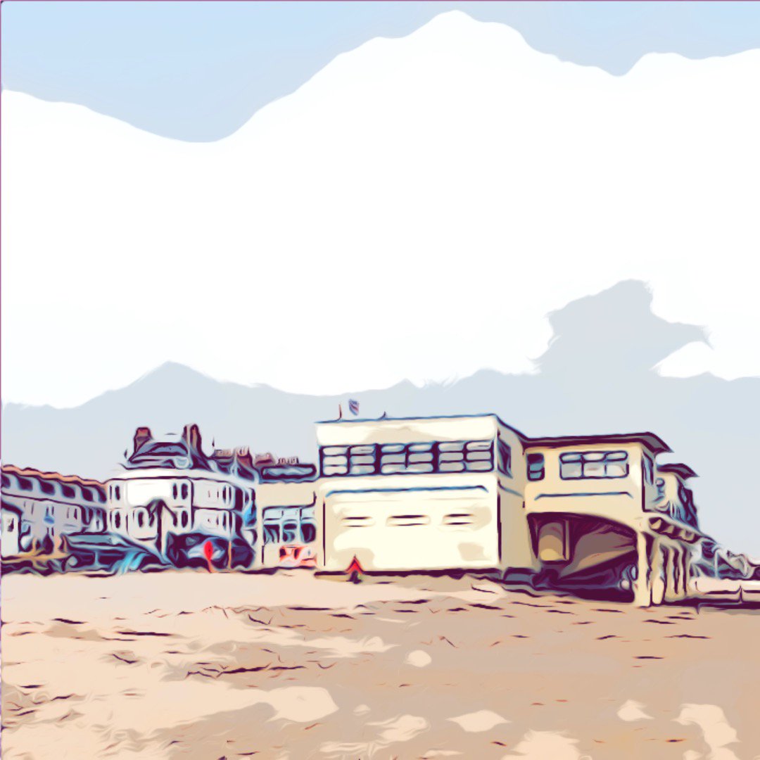 AlMoloWeymouth's tweet photo. :) #almolo #weymouth #weymouthbeach #artistic https://t.co/IU5zZcYW7t
