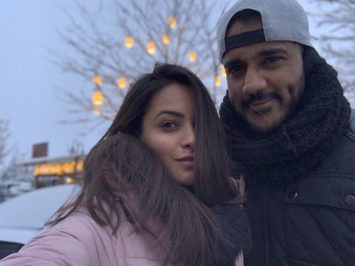 anitahasnandani's tweet photo. 🧡 @rohitredz https://t.co/GlulGdDiAM