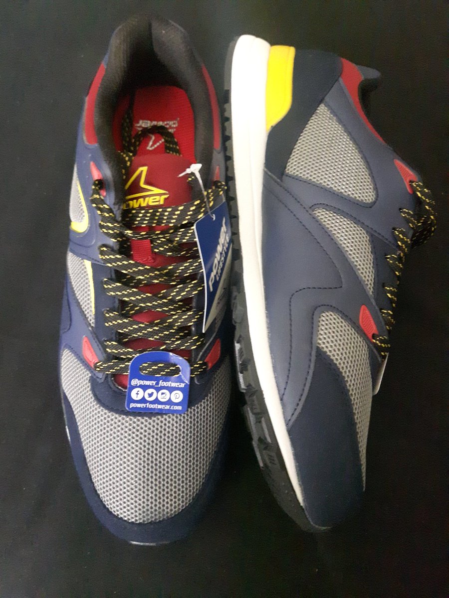 thabeanstalk's tweet image. Digging my new kicks from Bata Zimbabwe #WalkWithPower