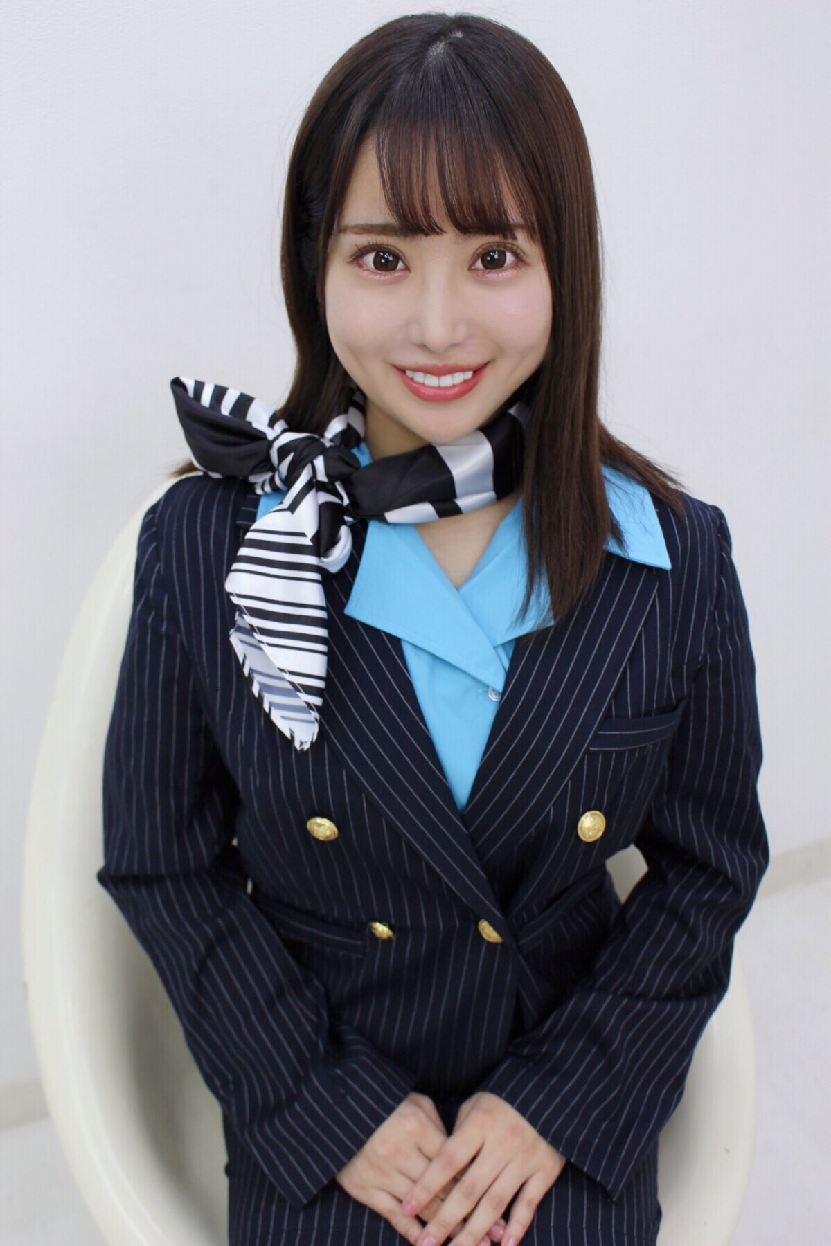 パイスラ　制服 Attention pls！ 恋のフライト、空席有り♡ Attention please！ 只今、機内にて販売中＾＾♡  . 分かる人には分かる元ネタ← #ANA #全日空 #制服 #職業系 #CA #コスプレ #グラビア #パイスラッシュ #着衣 #巨乳 #パイスラ  https://t.co/6VGO59wZyJ ...
