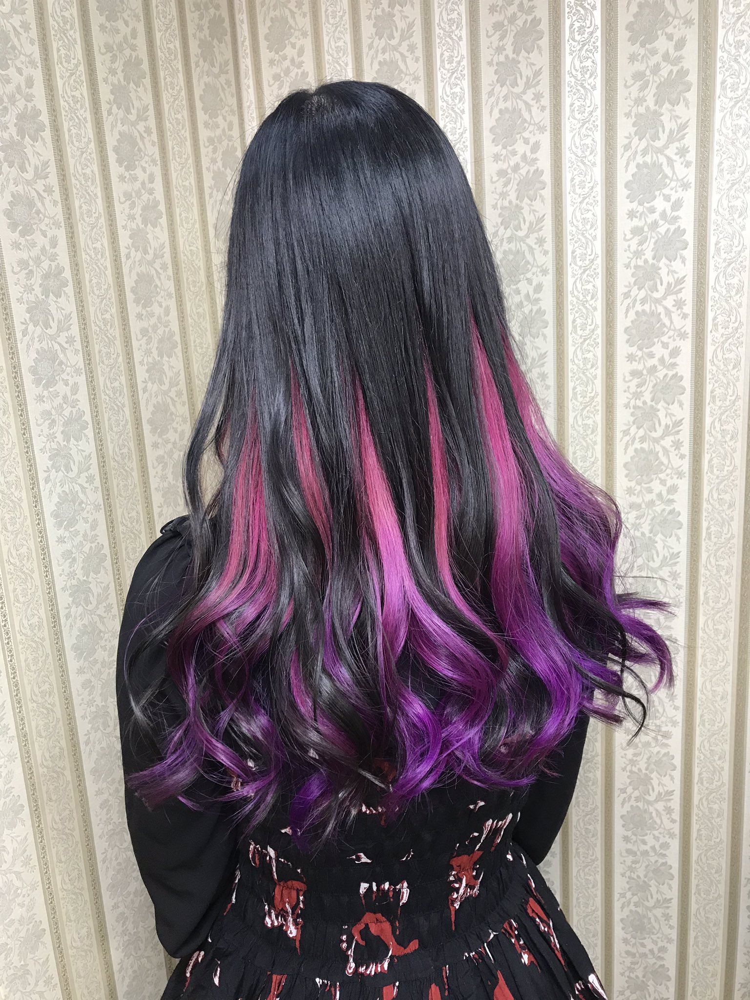 シャンテグラム Twitter પર ヘアスタイル紹介 黒髪ロングな地毛 ピンク パープルグラデーションインナーカラー 華やかな雰囲気に T Co 25iqejiybx Twitter シャンテグラム Twitter પર ヘアスタイル紹介 黒髪ロングな地毛 ピンク パープルグラデーションインナーカラー 華やかな雰囲気に T Co 25iqejiybx Twitter