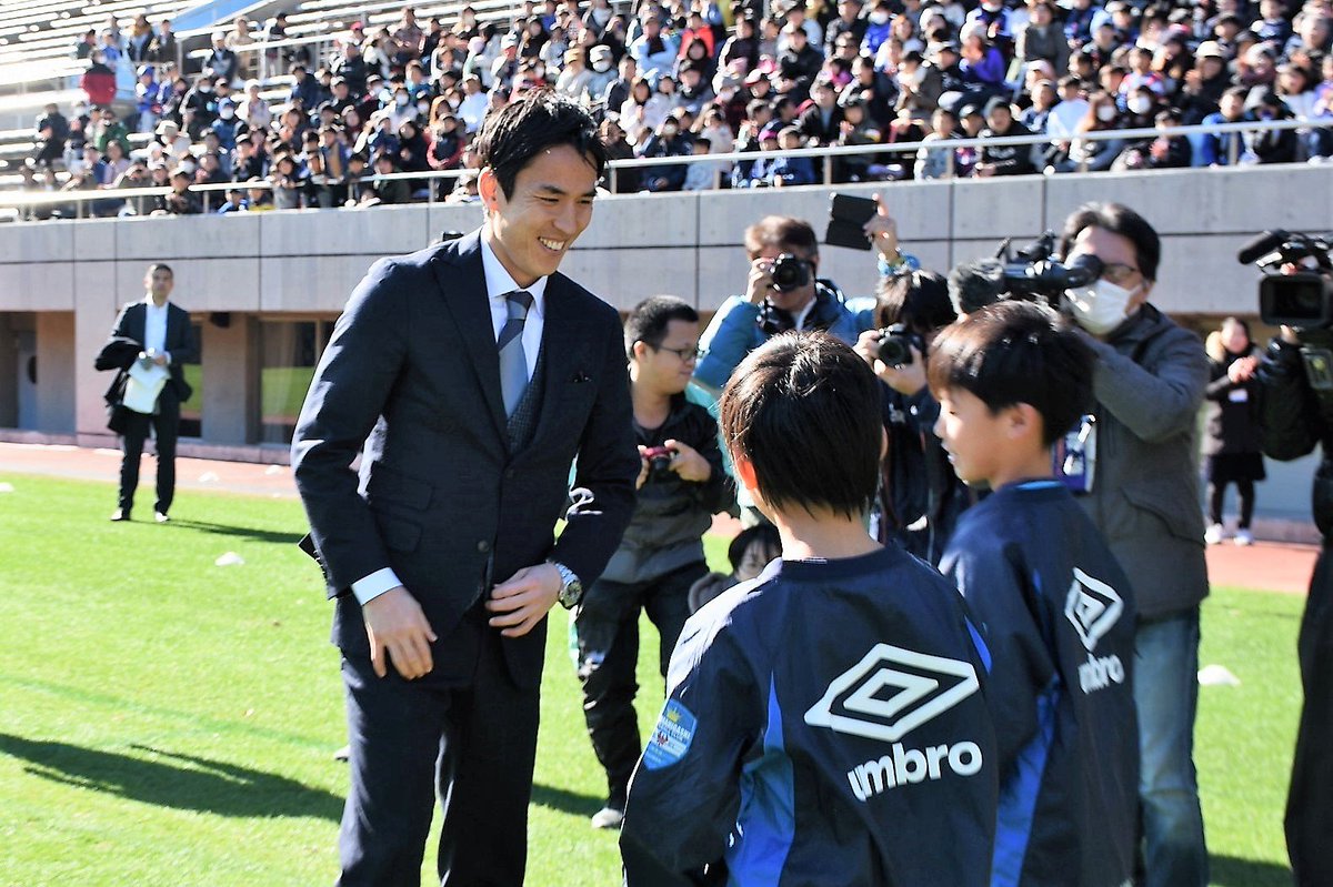 藤枝市 長谷部誠サンクスデーを開催しました 長谷部誠 今日もカッコイイ ハイタッチに長蛇の列 藤枝市 長谷部誠サンクスデーを開催しました 長谷部誠 今日もカッコイイ ハイタッチに長蛇の列