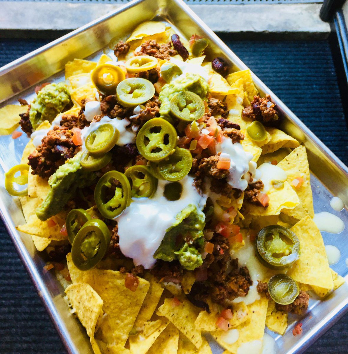 Tired of turkey? Treat your taste buds to something with a little spice instead today, like our Loaded Meat Nachos 🌶

See the menu 👉 bit.ly/2DCEddb and DM to save a table.