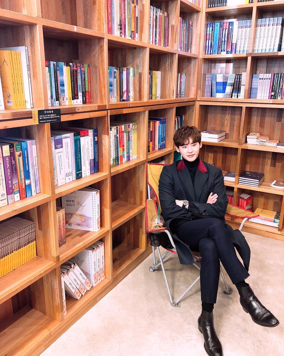 RzZeid's tweet photo. Dec. 28 Leejongsuk’s IG Update (1) 

Source: jongsuk0206
https://t.co/PBa0PSEf4i https://t.co/qGE8BwvA8a