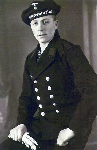 Kj 6月24日 グドルーン ブルヴィッツ 旧姓ヒムラー ハインリヒ ヒムラーの1人娘 戦後彼女は父への支持を示す為の政治活動に関与していた