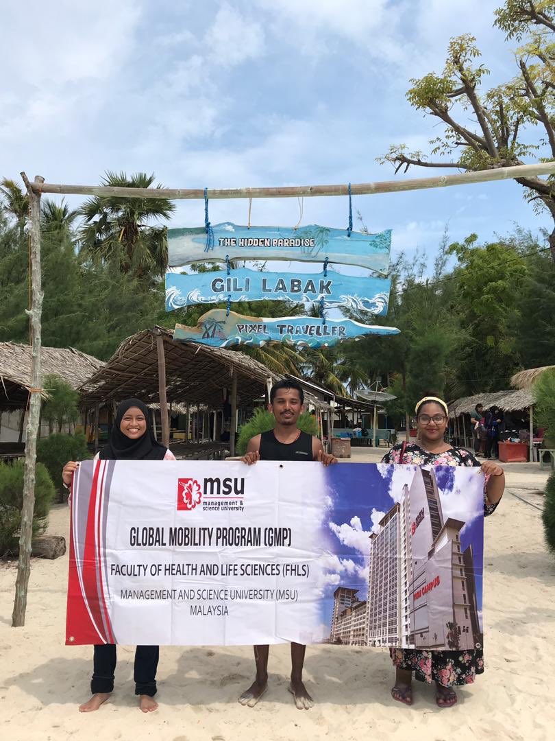 etly's tweet photo. @MSUmalaysia Bioinfo, forensic sc & food service students on their #globalmobility experience of a lifetime @globalunair #fhlsmsu @MohdShukriYajid Watch their journey https://t.co/7NbgMXrlA7 https://t.co/kLr1TsGFTU