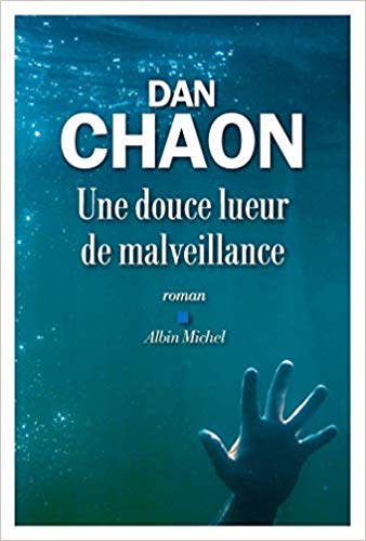 SWANNBLUE's tweet photo. Ma dernière #VendrediLecture de 2018 est consacrée au roman "Une douce lueur de malveillance" de l'américain Dan #Chaon alias @Danchaon chez @AlbinMichel.
J'en profite pour vous souhaiter une belle et douce fin d'année à tous !
@CafePowell @Captaindjidji @VendrediLecture https://t.co/EggpwSZzPD