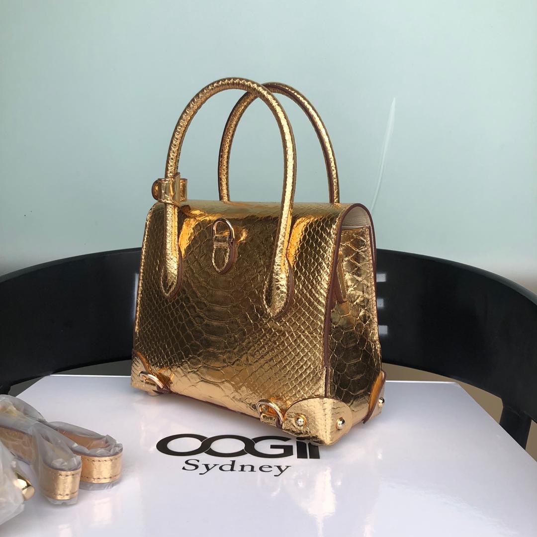 OOGIIHEELS's tweet photo. Proudly handmade for her #Australianlabel #Mglgirl #Australianmade #handmade https://t.co/NZ0jUvQH2S