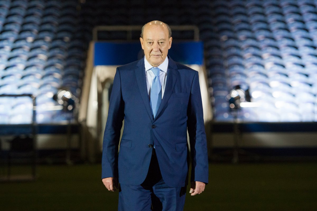 FCPorto's tweet photo. Jorge Nuno Pinto da Costa faz hoje 81 anos 💙
Deixa a tua mensagem de parabéns ao nosso Presidente.
#FCPorto #Presidente https://t.co/6WW89NBSbw